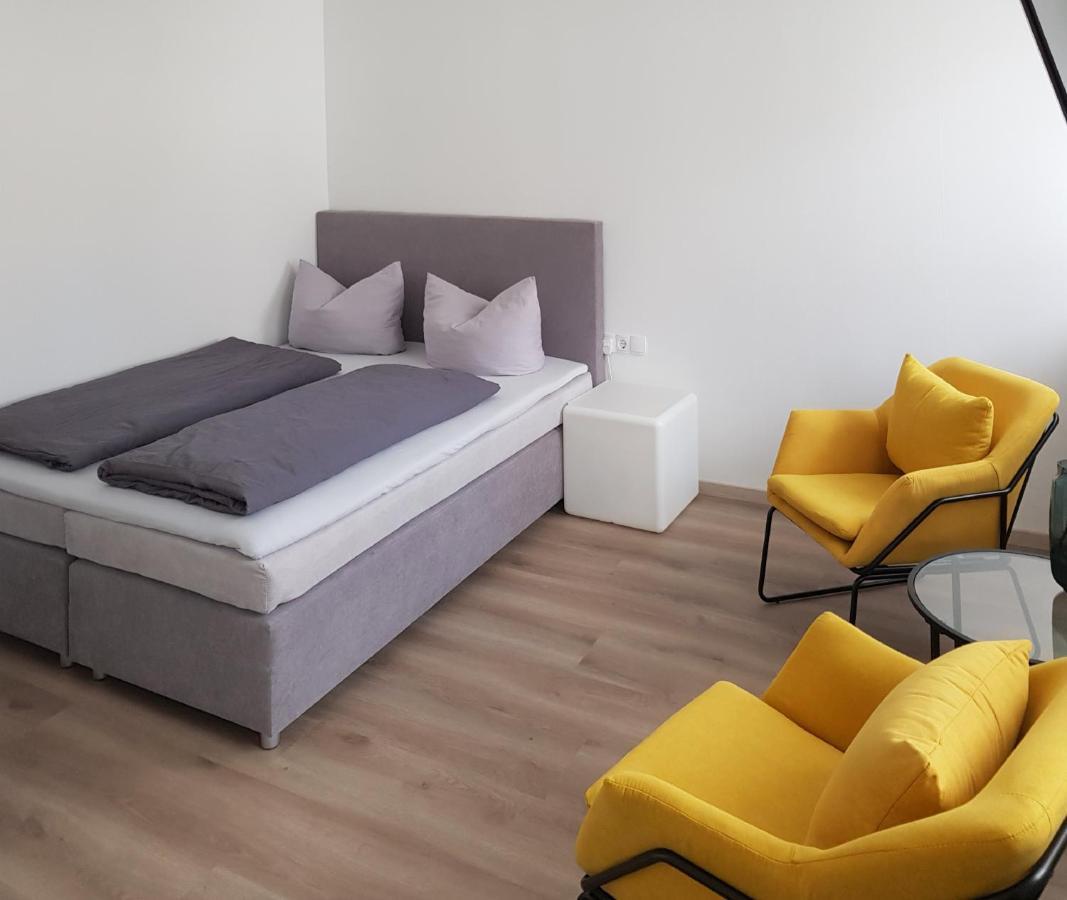 Hotel-Garni 'Zum Weinkrug' Sommerhausen Dış mekan fotoğraf